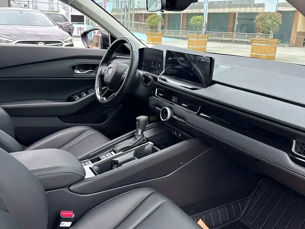 Honda Inspire 2024 из CN, фото 2