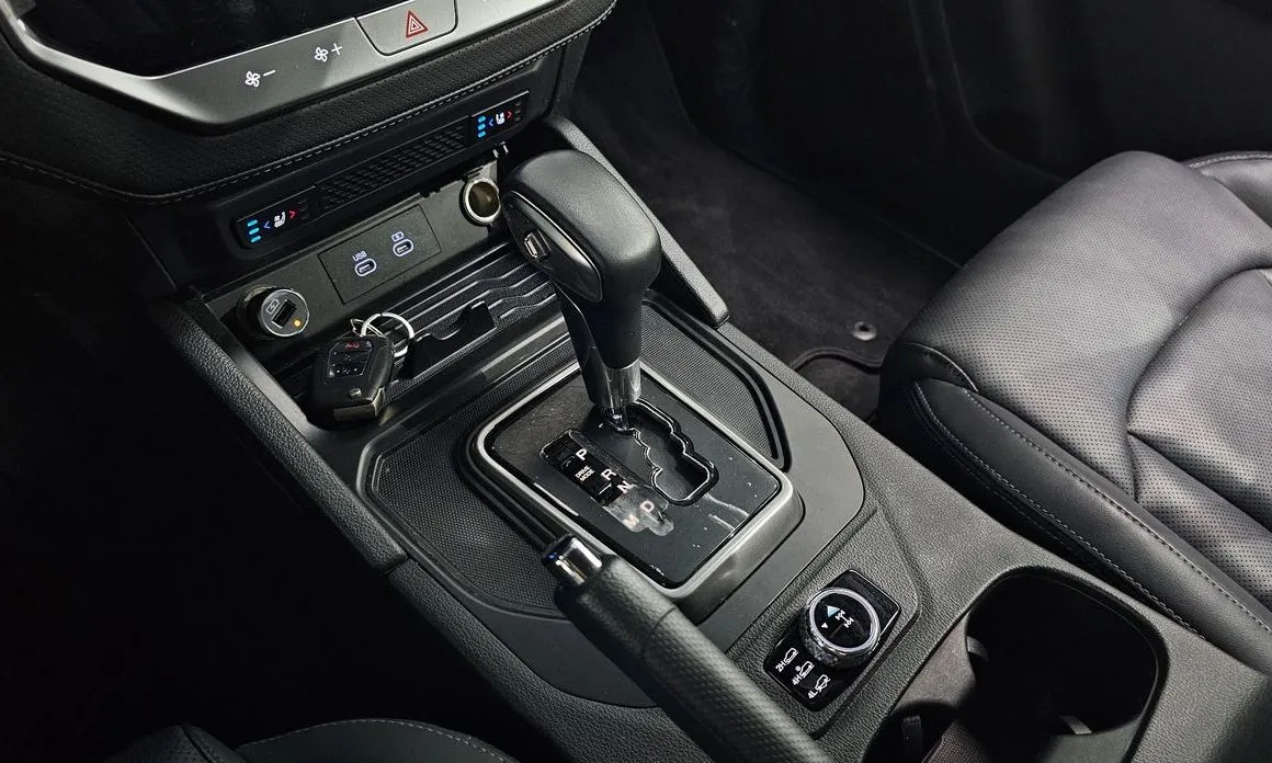 KG Mobility (Ssangyong) Rexton — фото 10