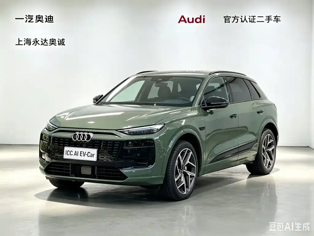 Audi Q6L e-tron — фото 1