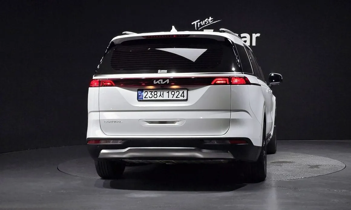 Kia Carnival — фото 2