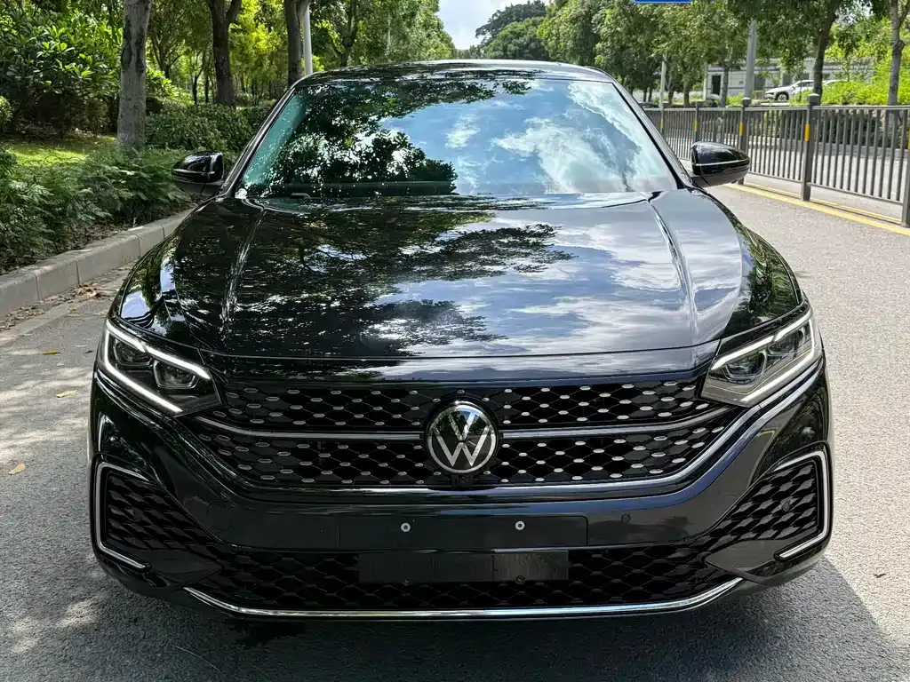 Volkswagen Passat — фото 9