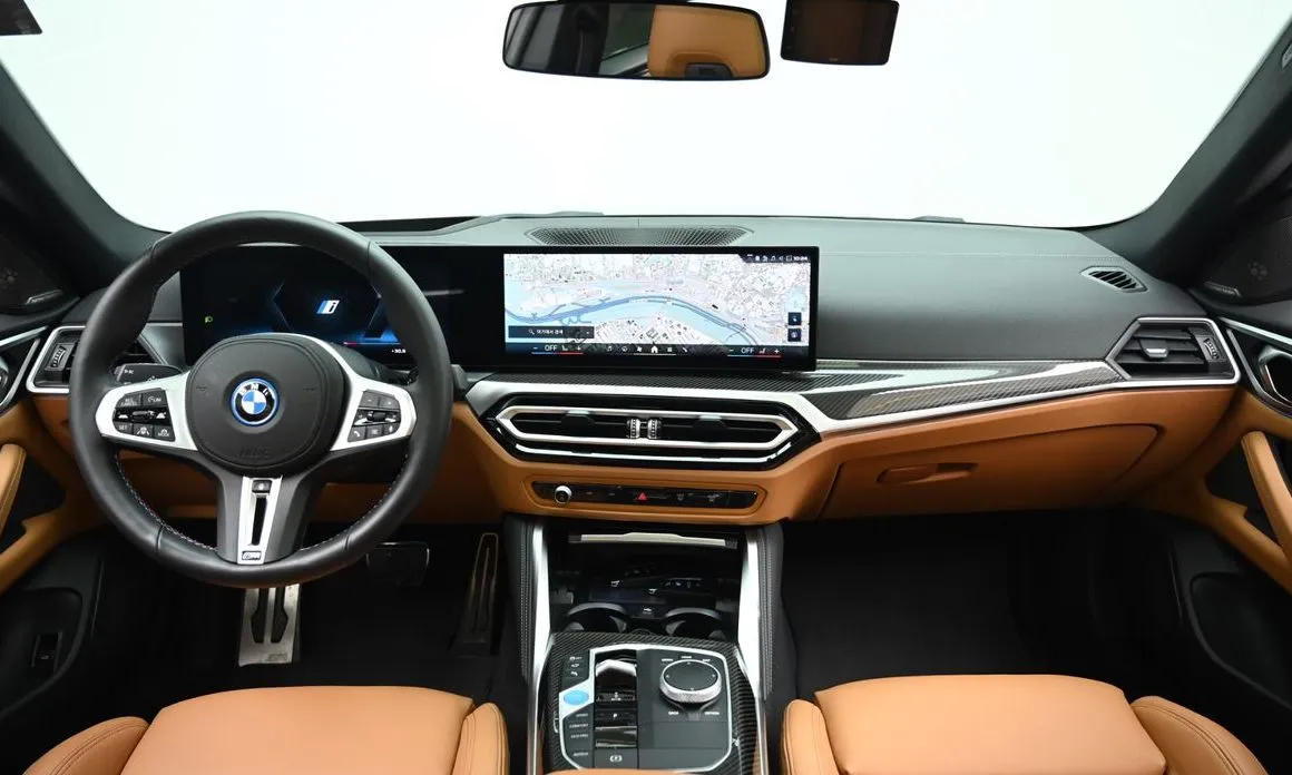 BMW i4 — фото 4