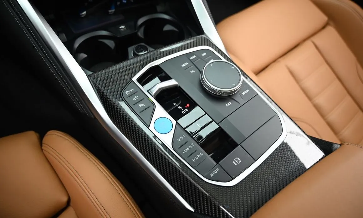 BMW i4 — фото 7
