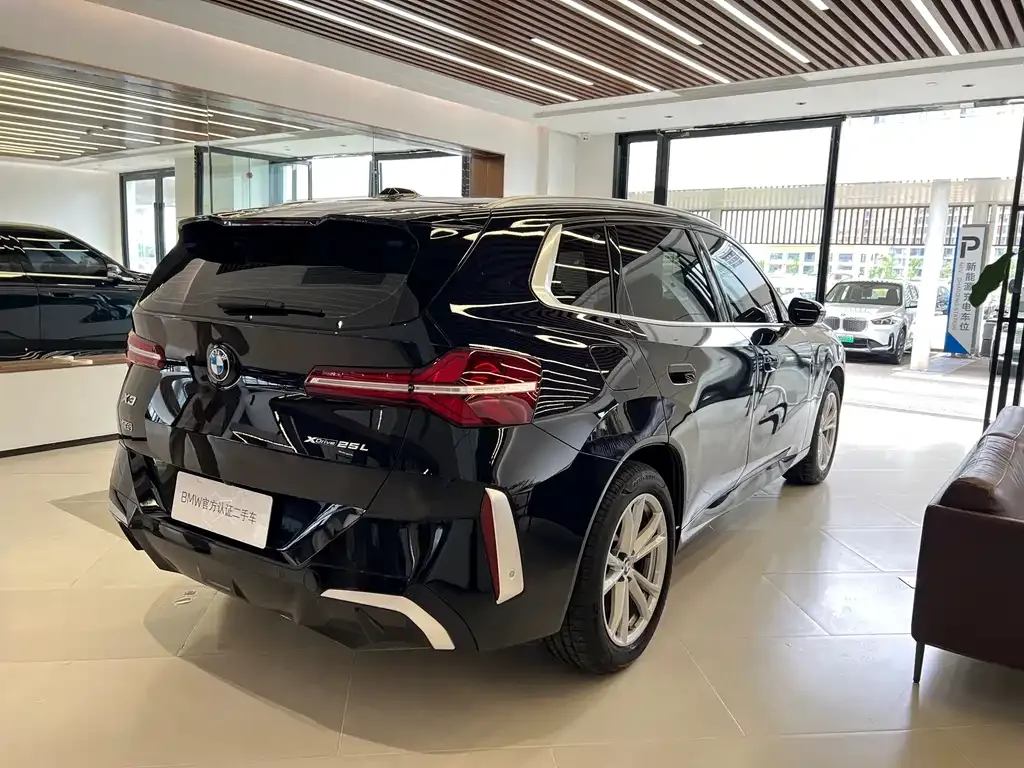 BMW X3 — фото 7