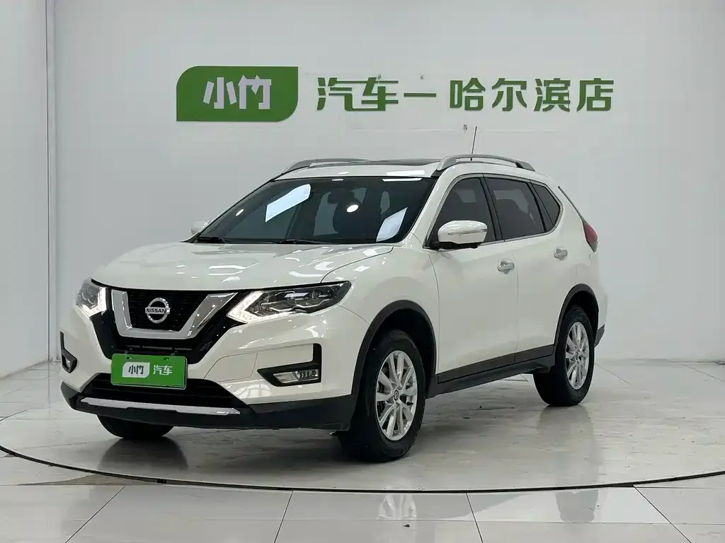 Nissan X-Trail — фото 1