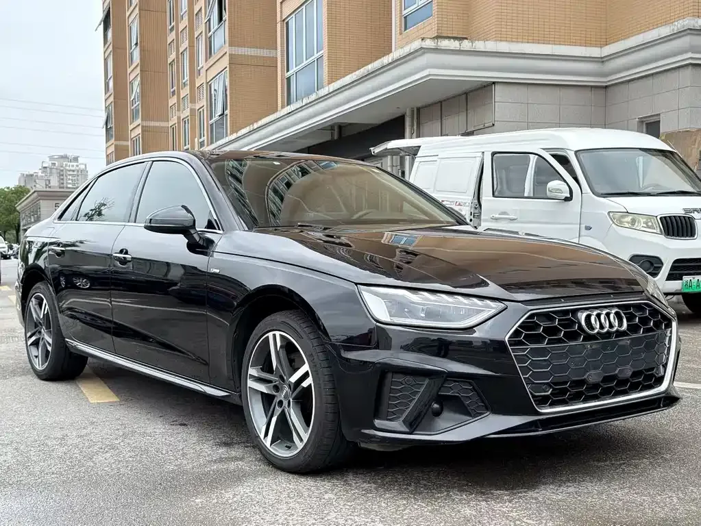 Audi A4L — фото 7