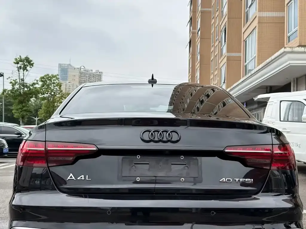 Audi A4L — фото 4
