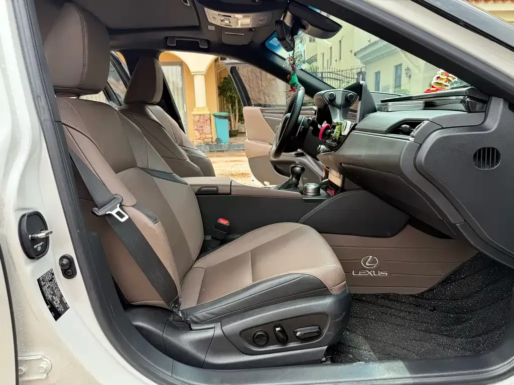 Lexus ES 2024 из CN, фото 4