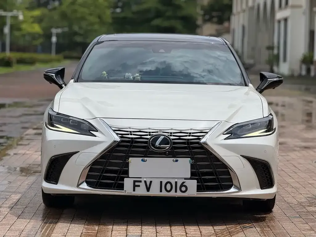 Lexus ES 2024 из CN, фото 8