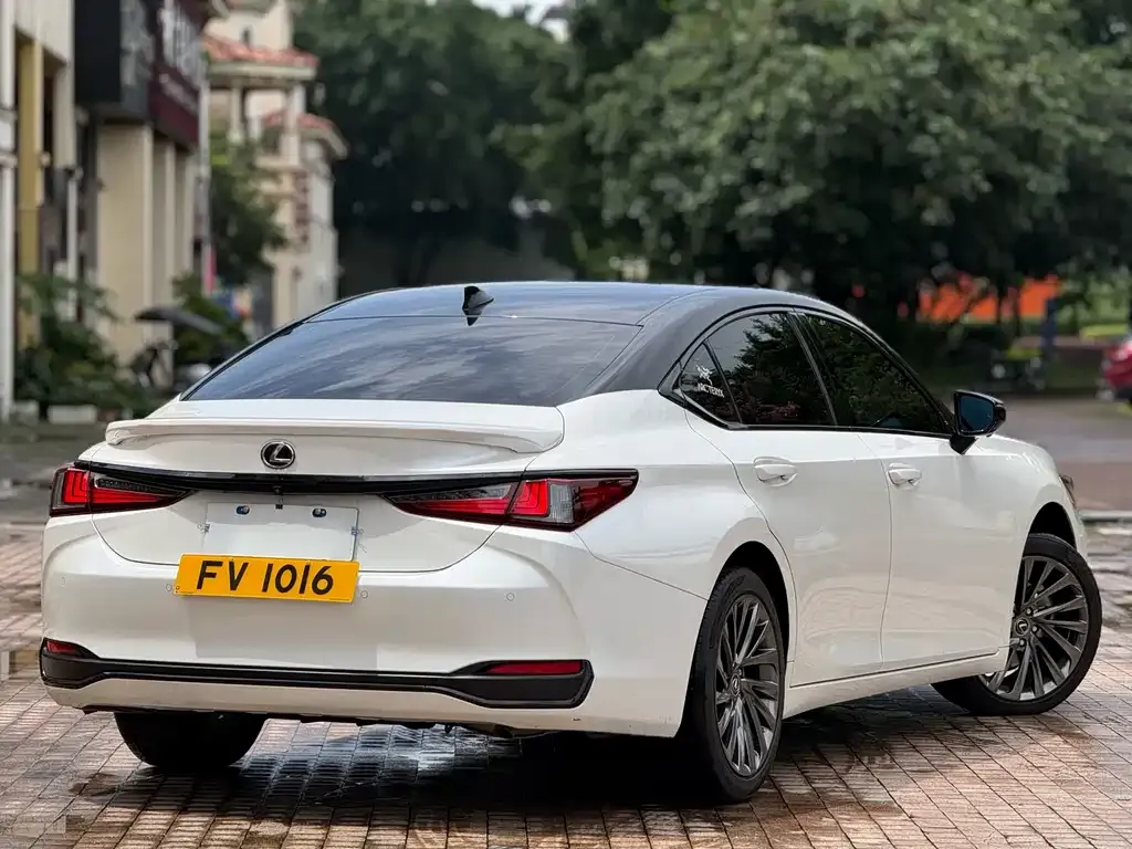 Lexus ES 2024 из CN, фото 5