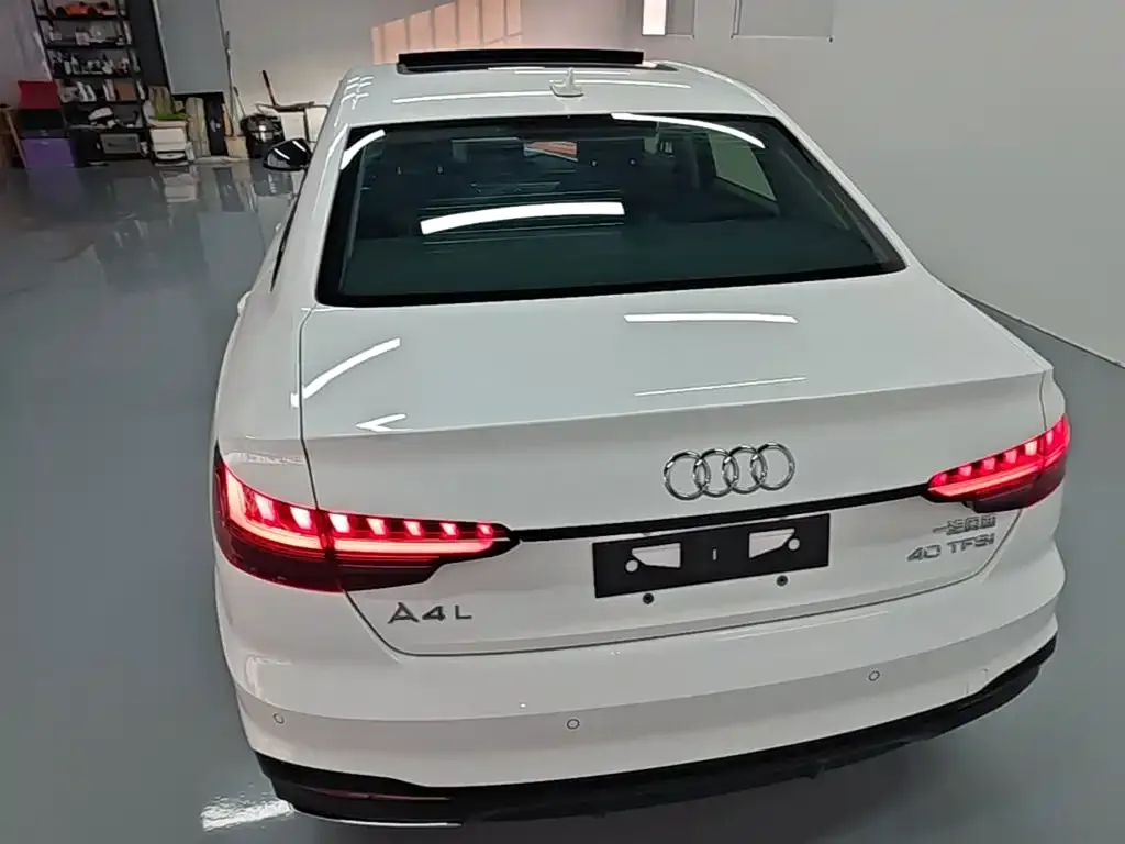 Audi A4L — фото 6