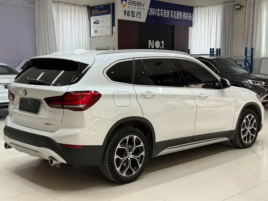 BMW X1 — фото 2