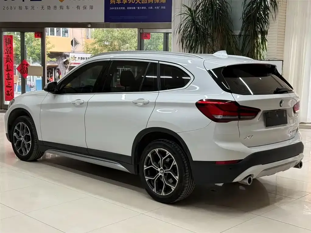 BMW X1 — фото 10