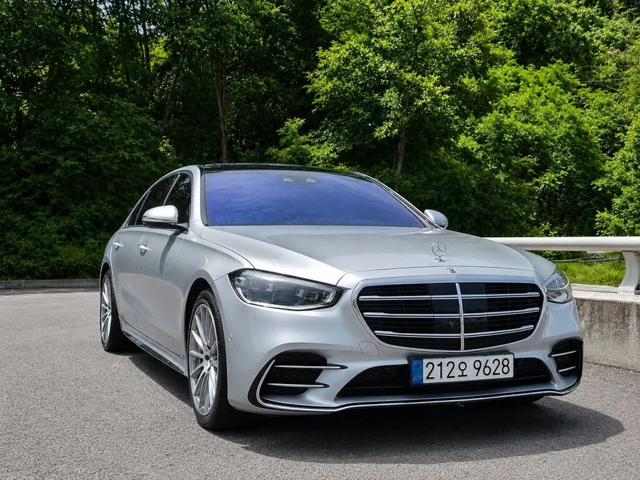 Mercedes-Benz S-Class — фото 1