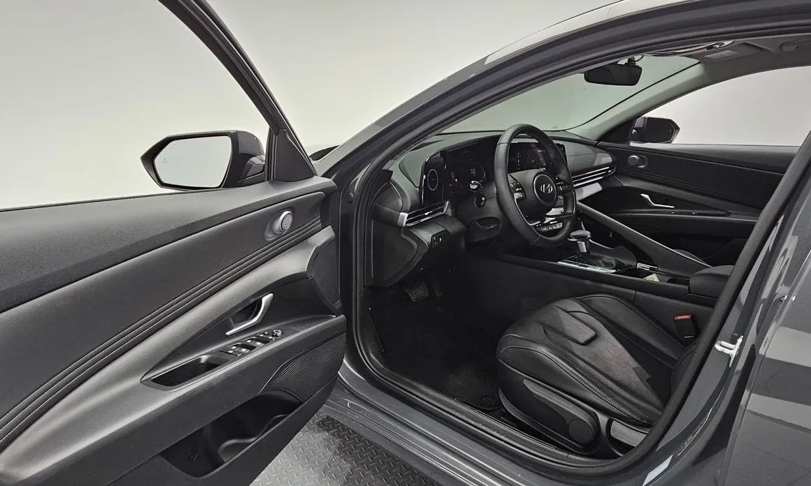 Hyundai AVANTE — фото 4