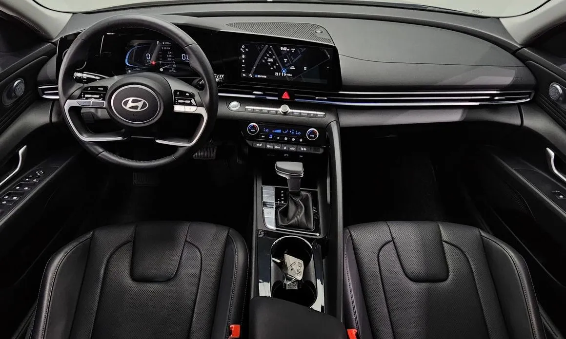 Hyundai AVANTE — фото 9