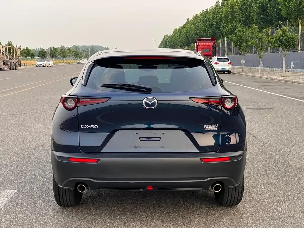 Mazda CX-30 2024 из CN, фото 4
