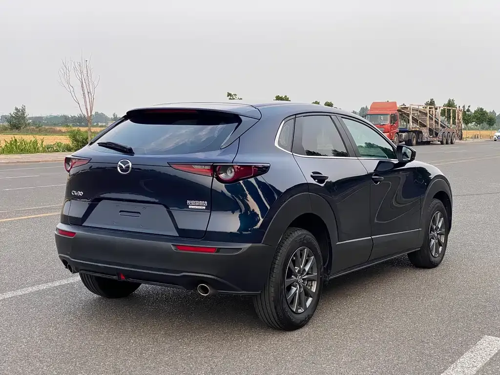 Mazda CX-30 2024 из CN, фото 5