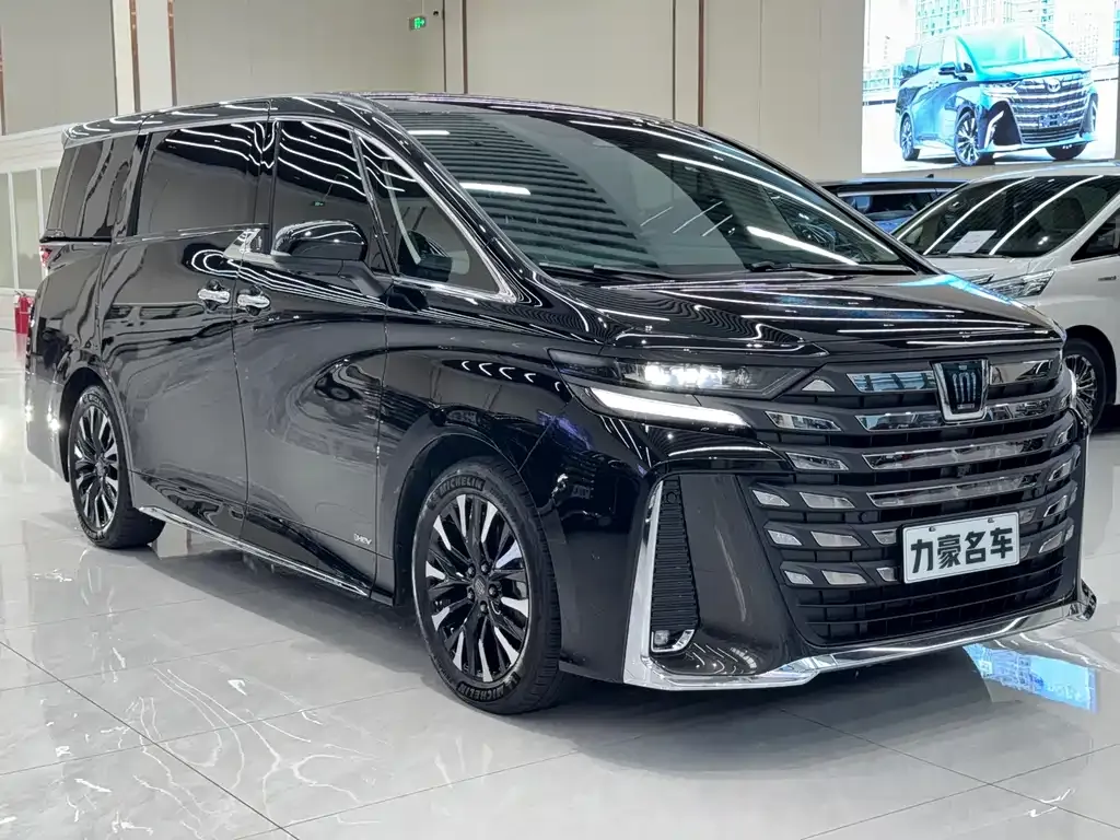 Toyota Vellfire — фото 9