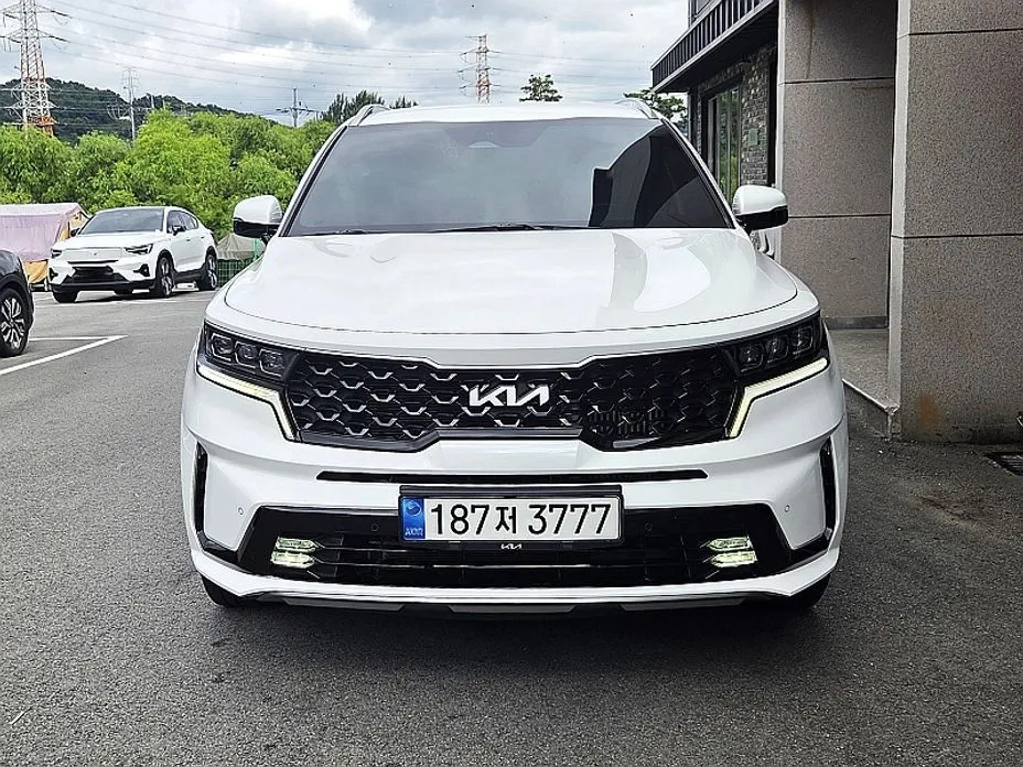 Kia Sorento — фото 9