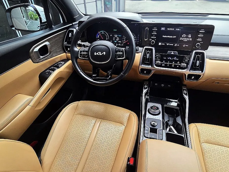 Kia Sorento — фото 10