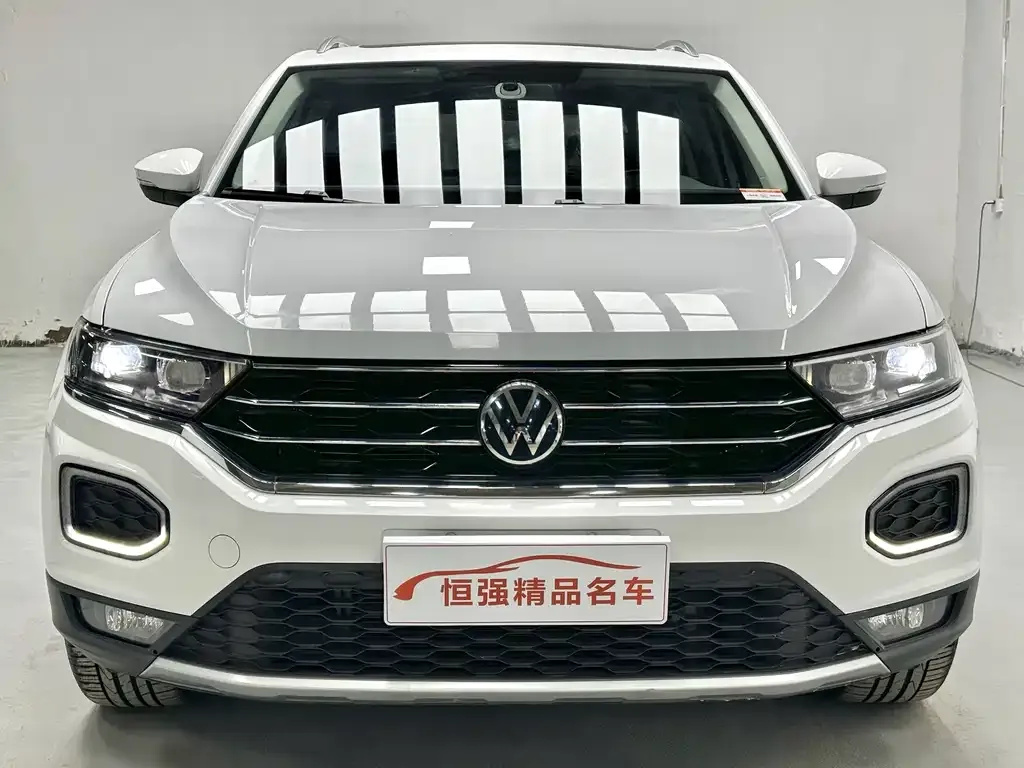 Volkswagen T-Roc — фото 7