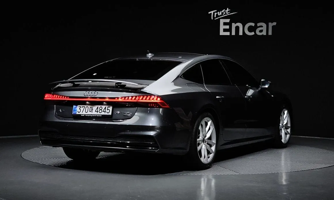 Audi A7 — фото 7