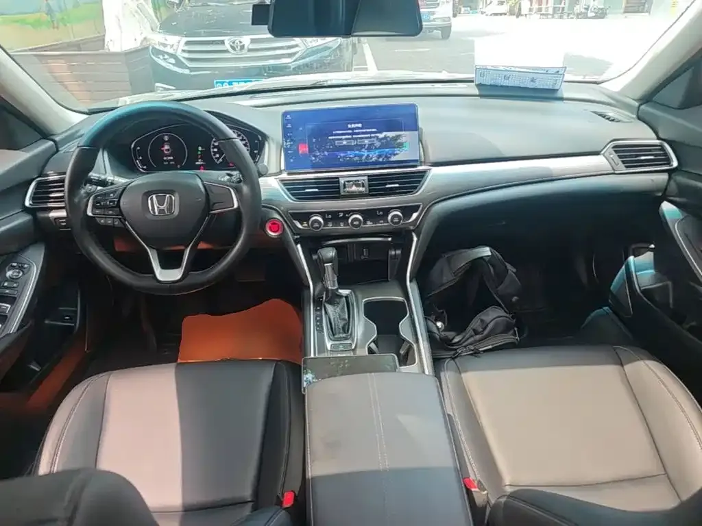 Honda Accord — фото 2