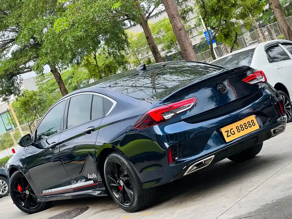 Buick Regal — фото 10