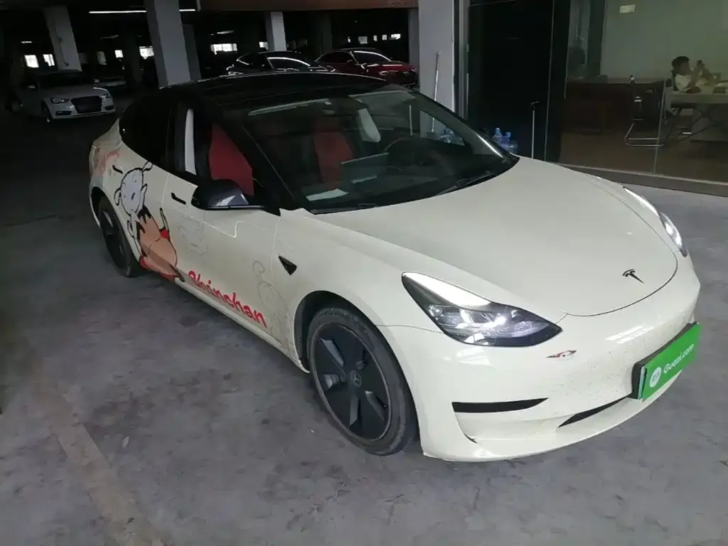Tesla Model 3 — фото 10