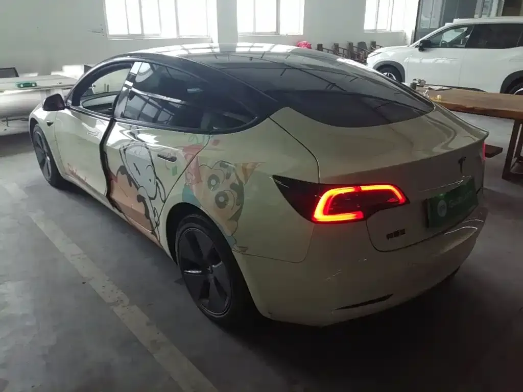 Tesla Model 3 — фото 6