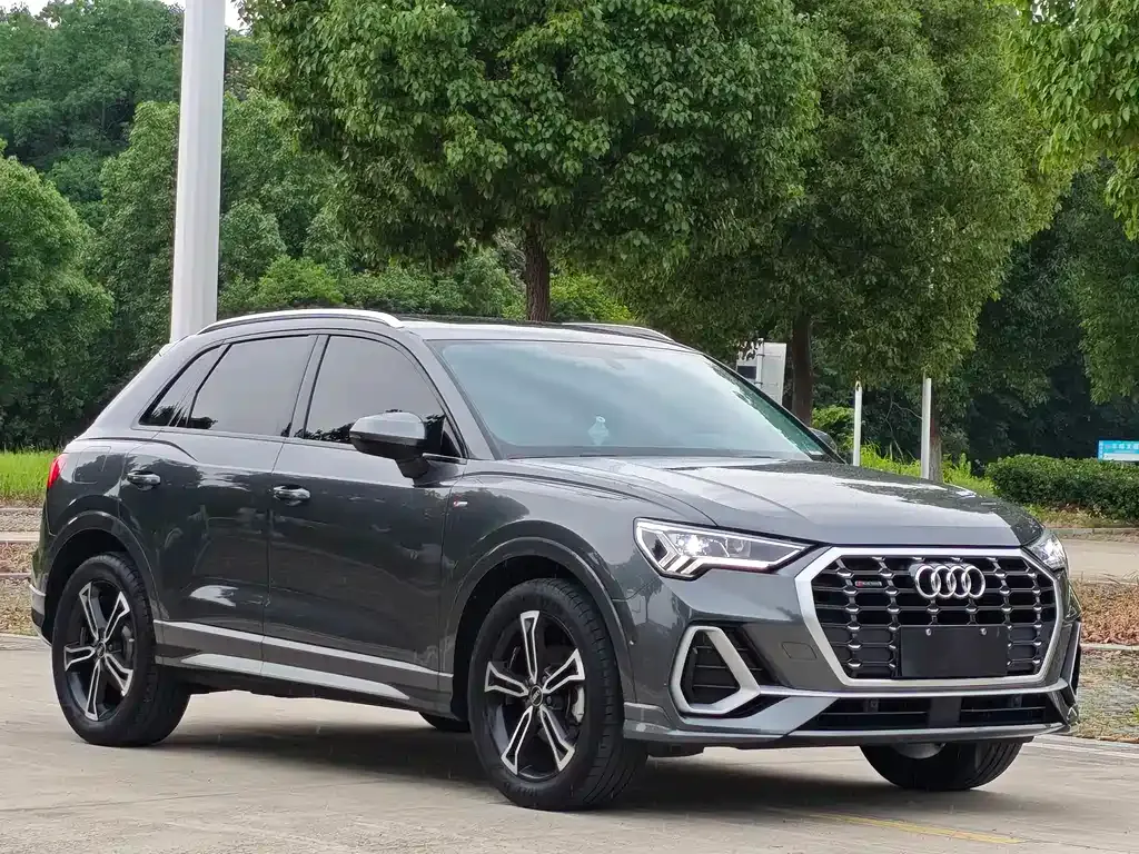 Audi Q3 — фото 8