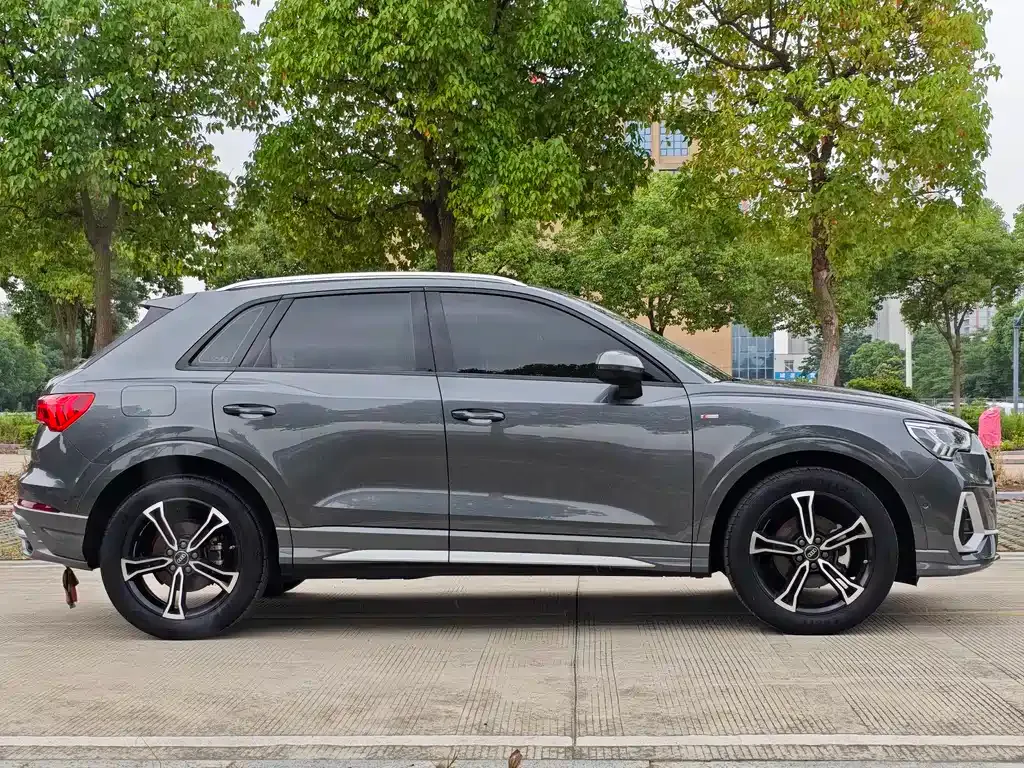 Audi Q3 — фото 5