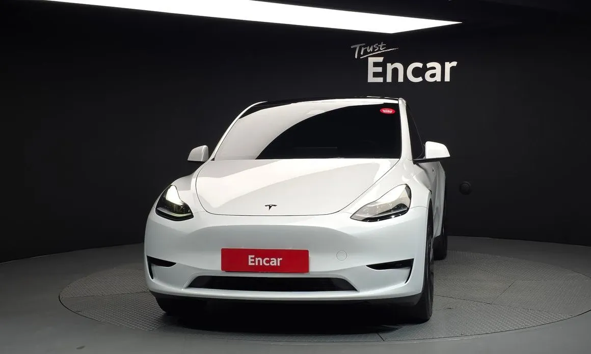 Tesla Model Y — фото 9
