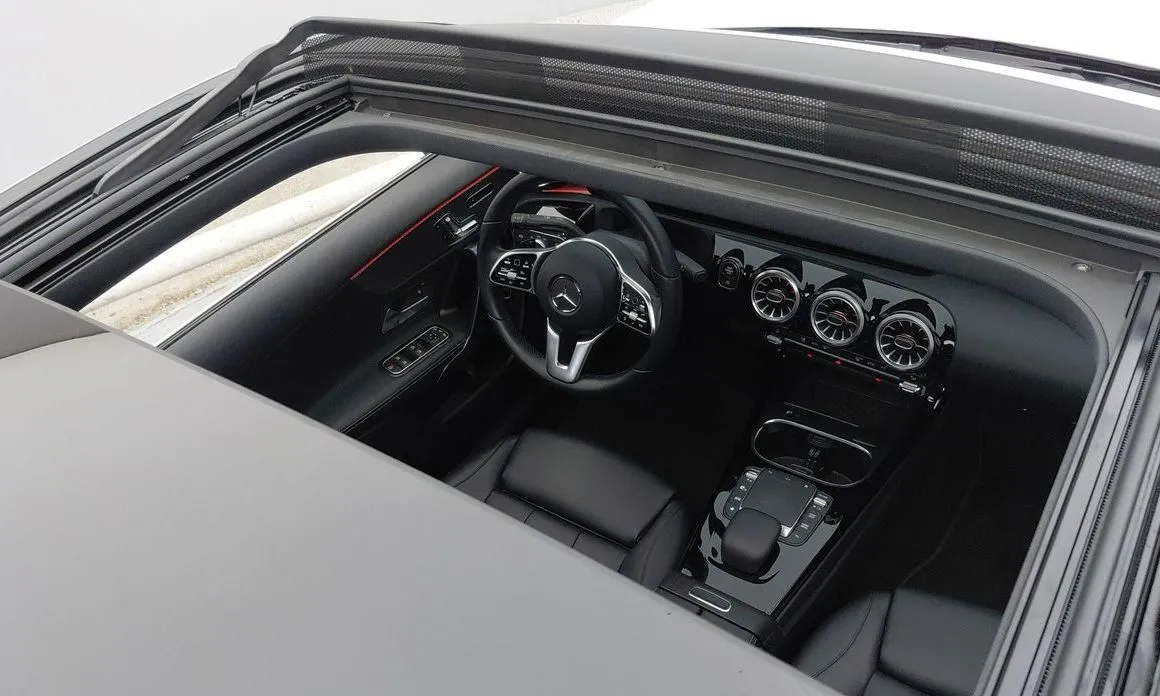 Mercedes-Benz A-Class — фото 10