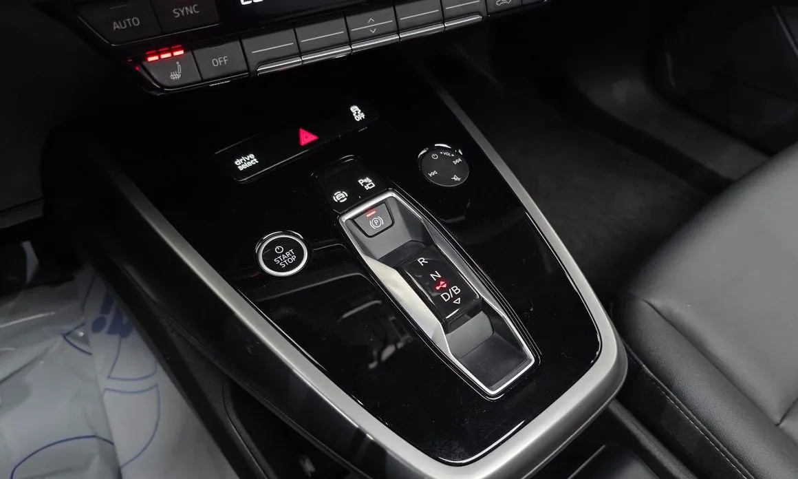 Audi Q4 e-tron 2022 из KR, фото 7
