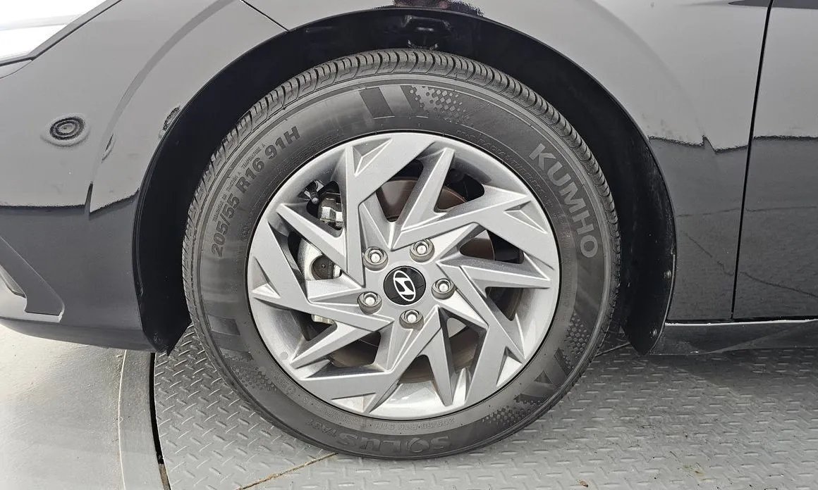 Hyundai AVANTE — фото 4