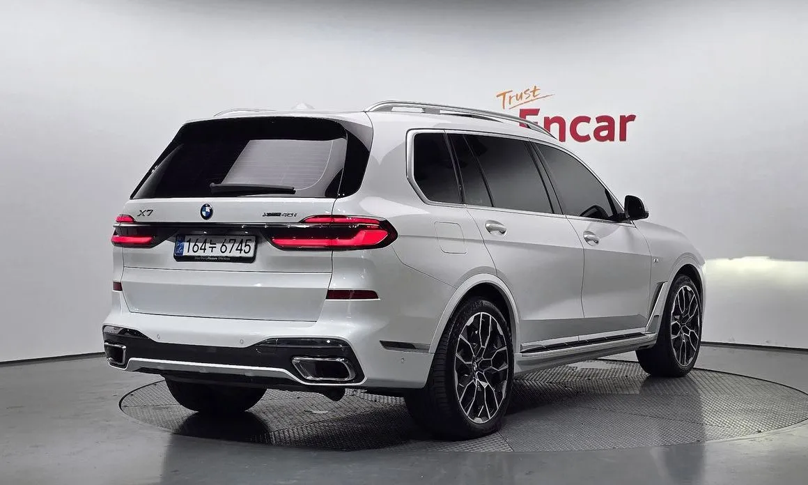 BMW X7 — фото 2