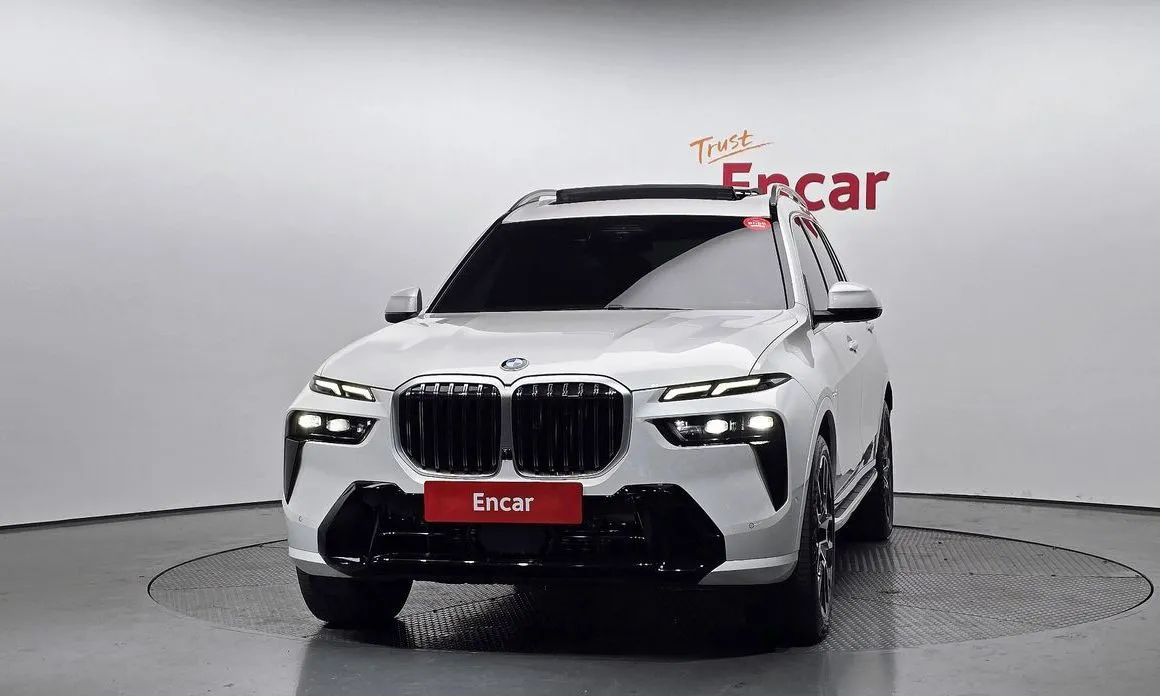 BMW X7 — фото 3