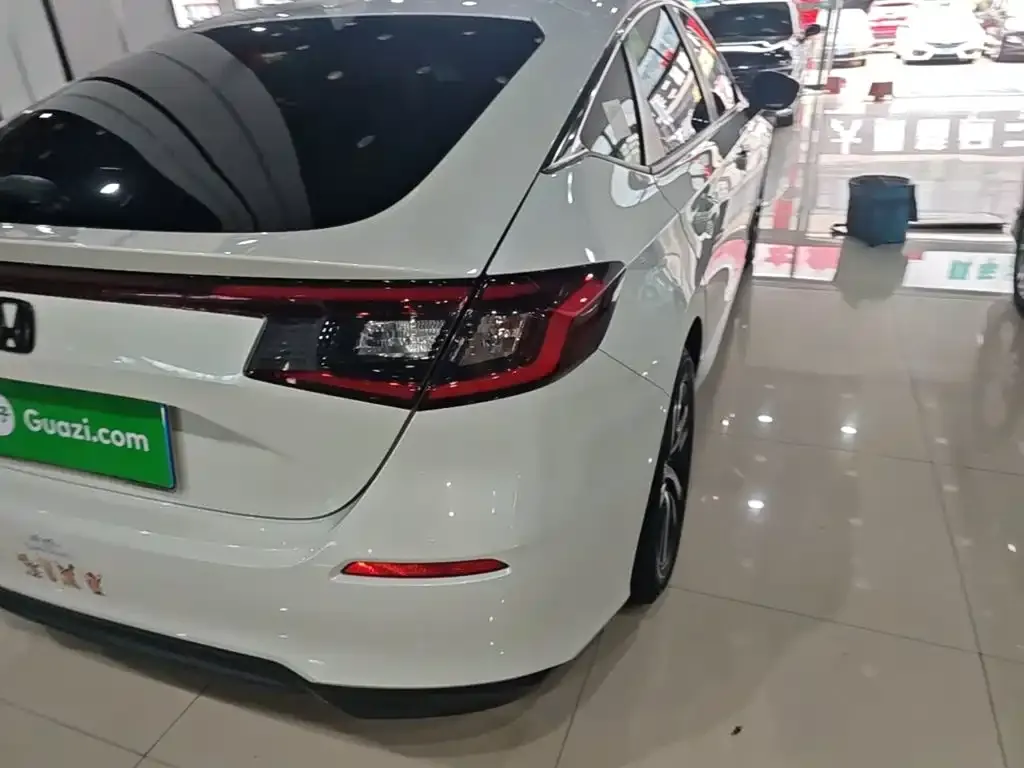 Honda Civic — фото 5