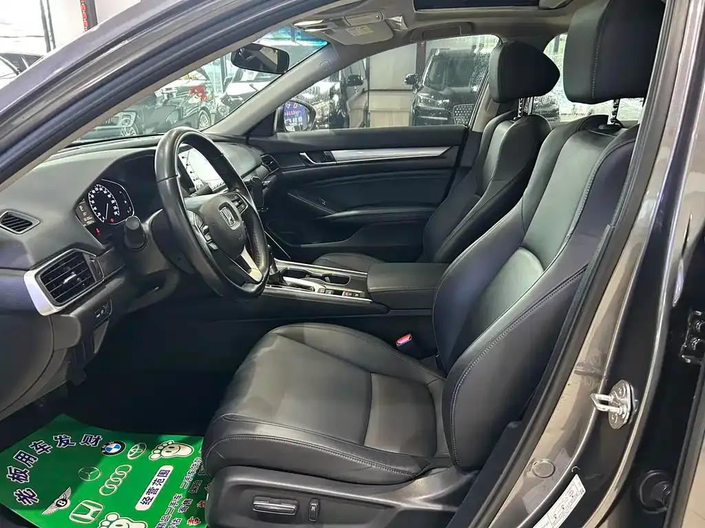 Honda Accord — фото 5