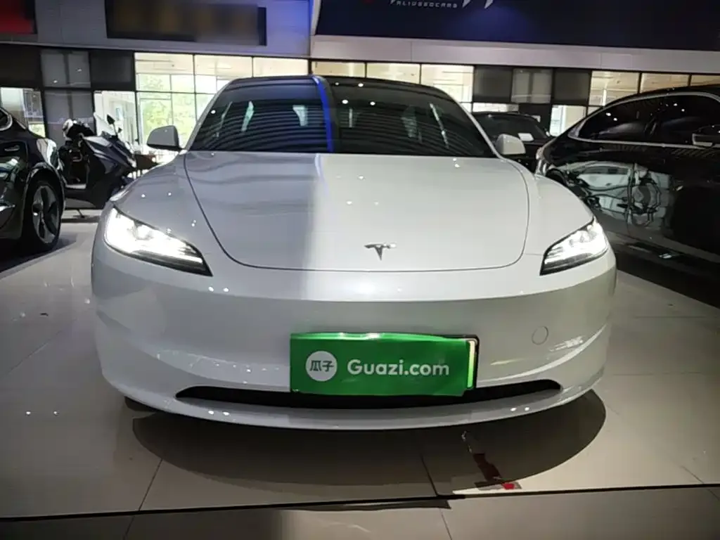 Tesla Model 3 — фото 2