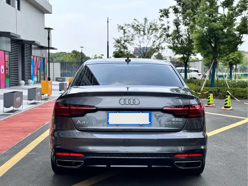 Audi A4L — фото 3