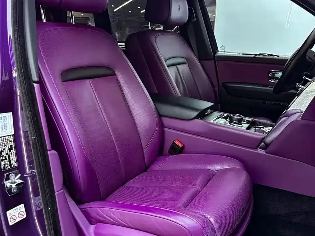Rolls-Royce Cullinan — фото 8