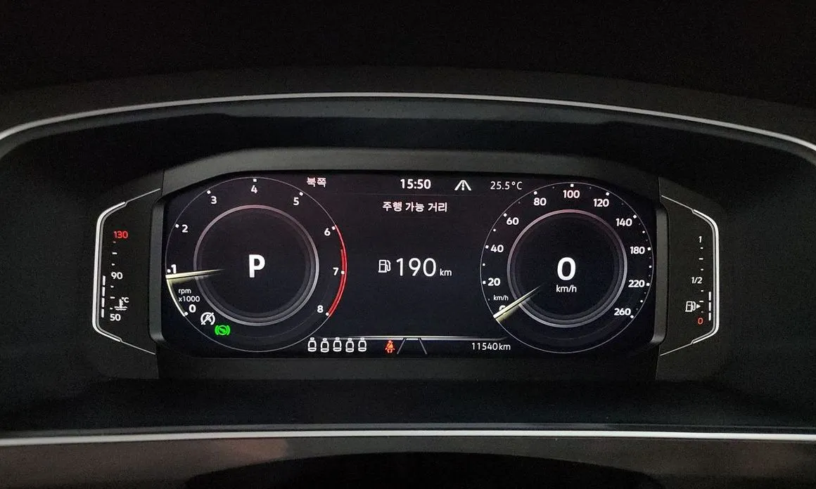 Volkswagen Tiguan — фото 10