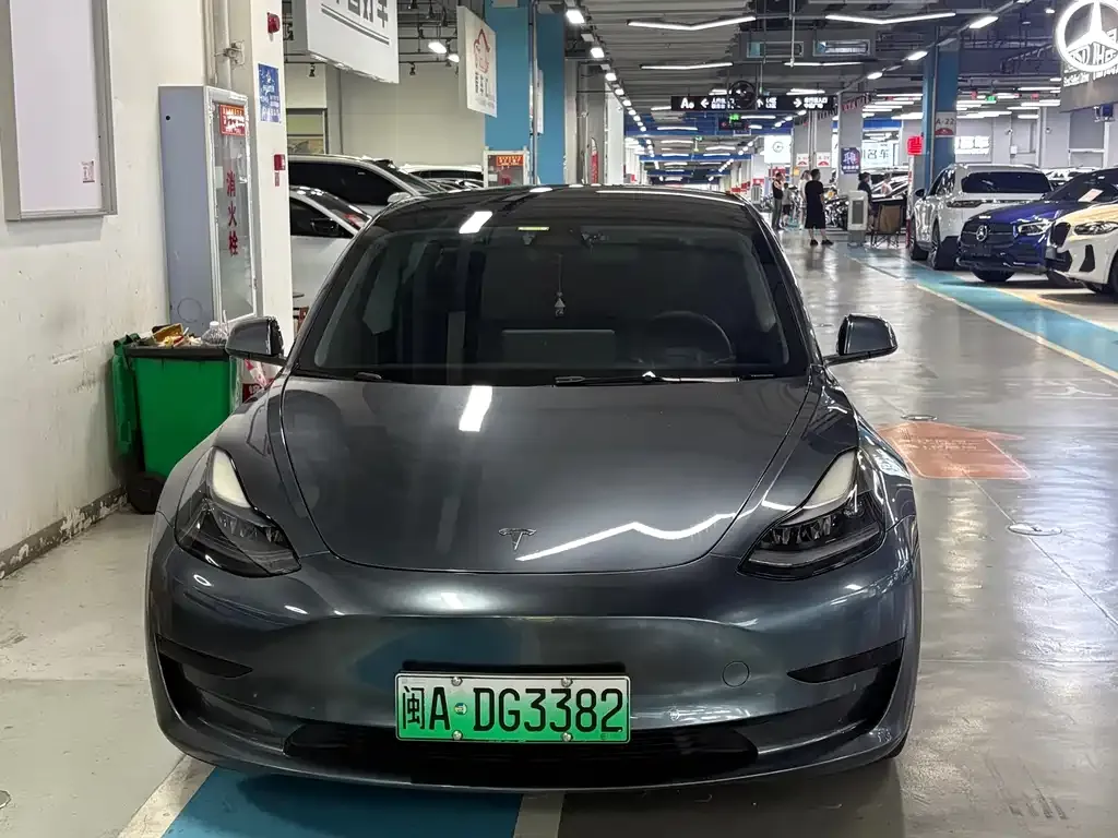 Tesla Model 3 — фото 6