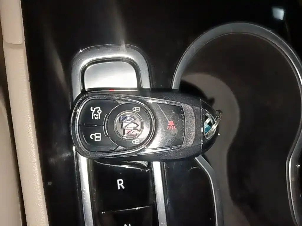 Buick Regal — фото 2