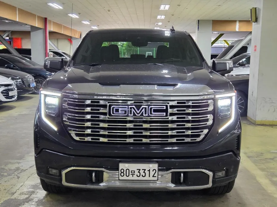 GMC Sierra — фото 2