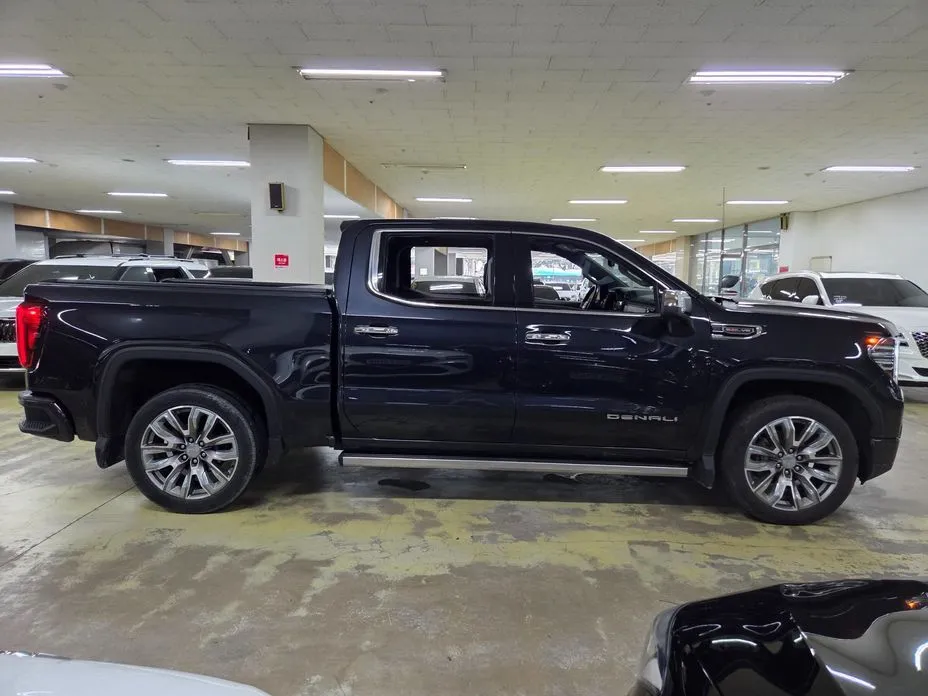 GMC Sierra — фото 4