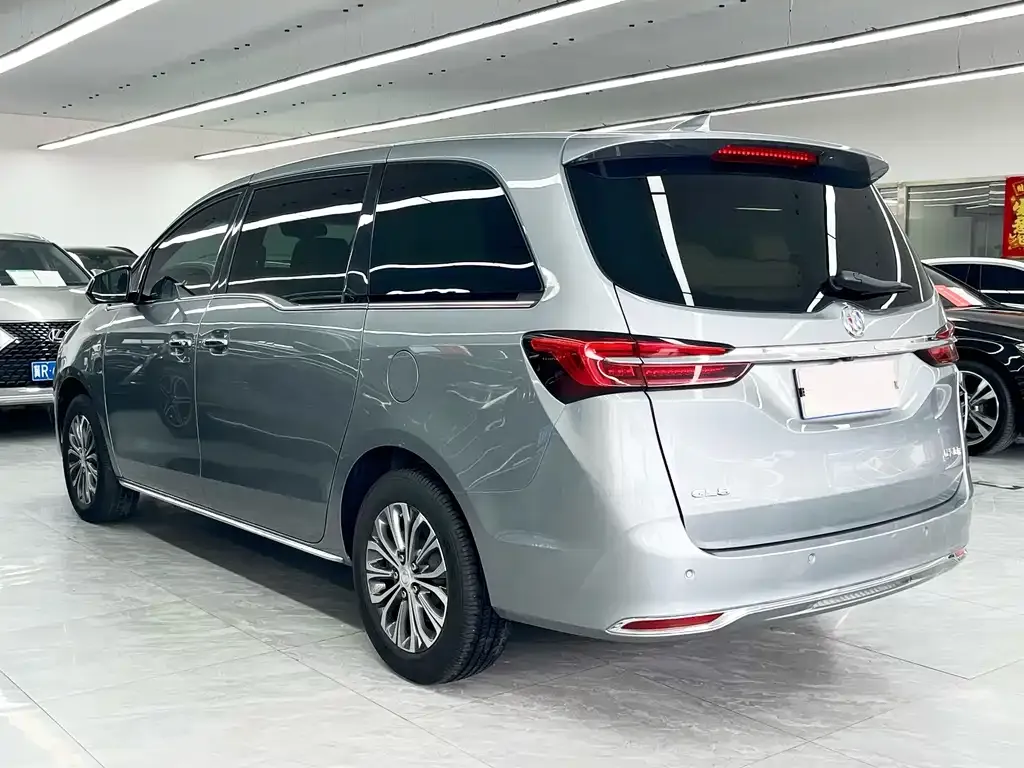 Buick GL8 2024 из CN, фото 5